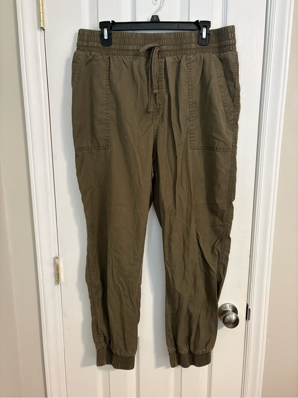Elastic-Waist Cargo Jogger Pants